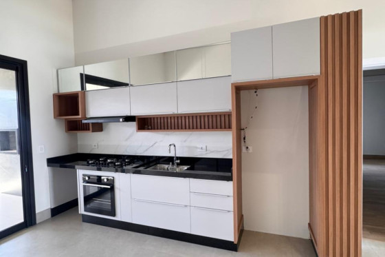 Casa para alugar - 146m² - Umuarama-PR