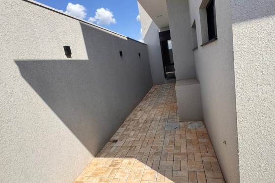 Casa para alugar - 146m² - Umuarama-PR
