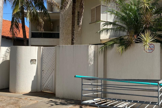 Casa para alugar - 430m² - Zona I, Umuarama-PR