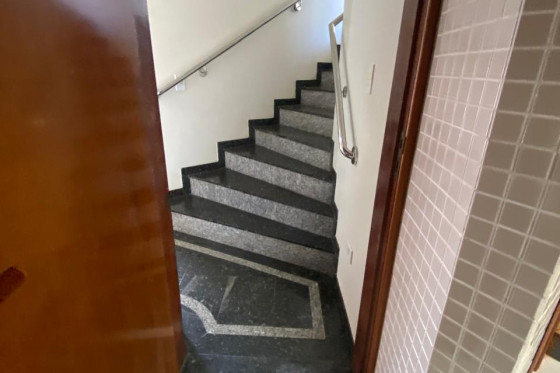 Casa para alugar - 430m² - Zona I, Umuarama-PR