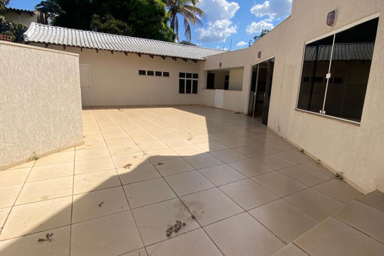 Casa para alugar - 430m² - Zona I, Umuarama-PR