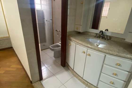 Casa para alugar - 430m² - Zona I, Umuarama-PR
