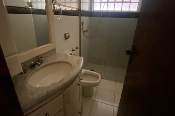 Casa para alugar - 430m² - Zona I, Umuarama-PR