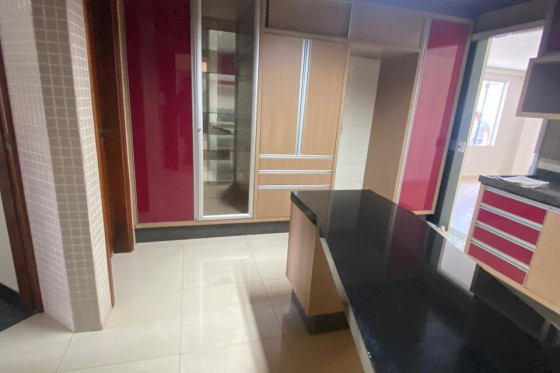 Casa para alugar - 430m² - Zona I, Umuarama-PR